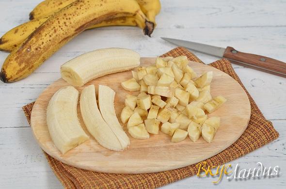 Vypechka Bananovyy pirog s kremom master-klass 2