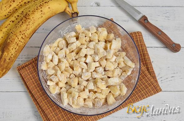 Vypechka Bananovyy pirog s kremom master-klass 3