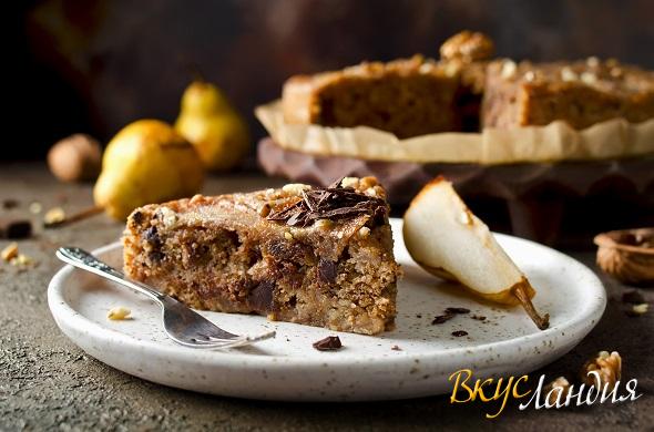 Vypechka Grushevyy pirog s shokoladom i orehami 2