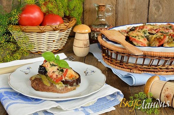 Говяжьи медальоны с овощами под сырной корочкой